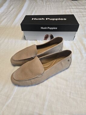 Hush Puppies Women's Tan Loafers